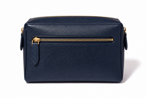 THE ESSENTIALS CLUTCH