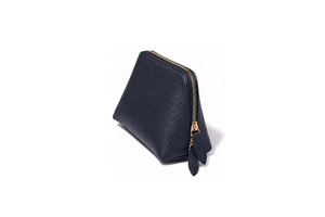 THE ESSENTIALS CLUTCH