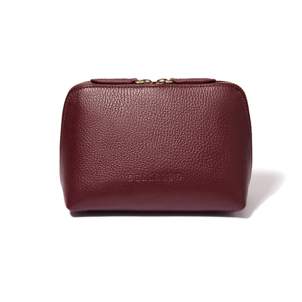 THE MAKEUP BAG