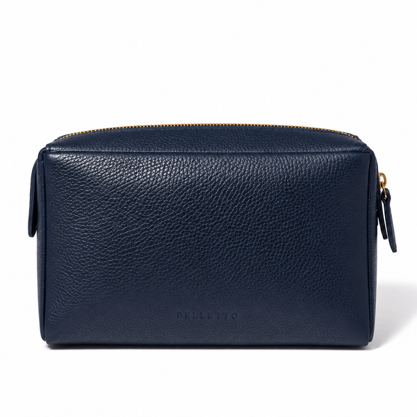 THE ESSENTIALS CLUTCH