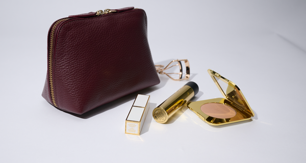 THE MAKEUP BAG | Vino