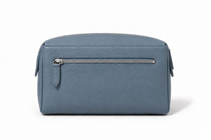 THE ESSENTIALS CLUTCH