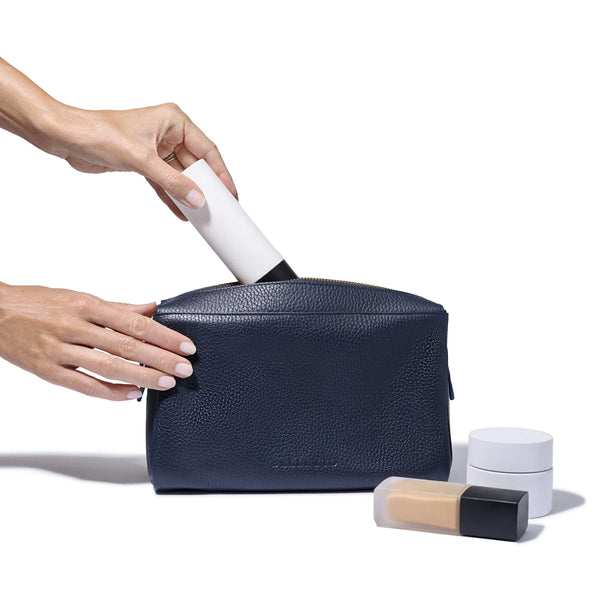 THE ESSENTIALS CLUTCH