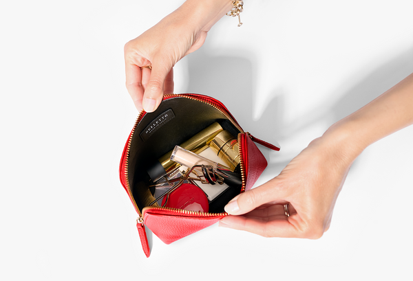 THE MAKEUP BAG